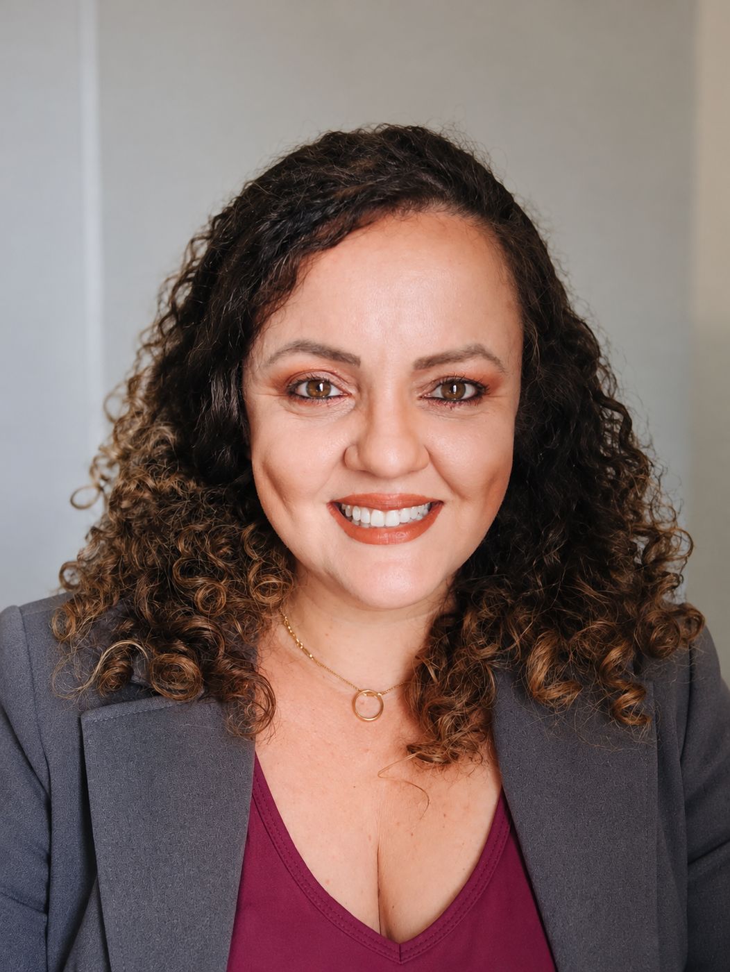 Retrato da Marcela sorrindo